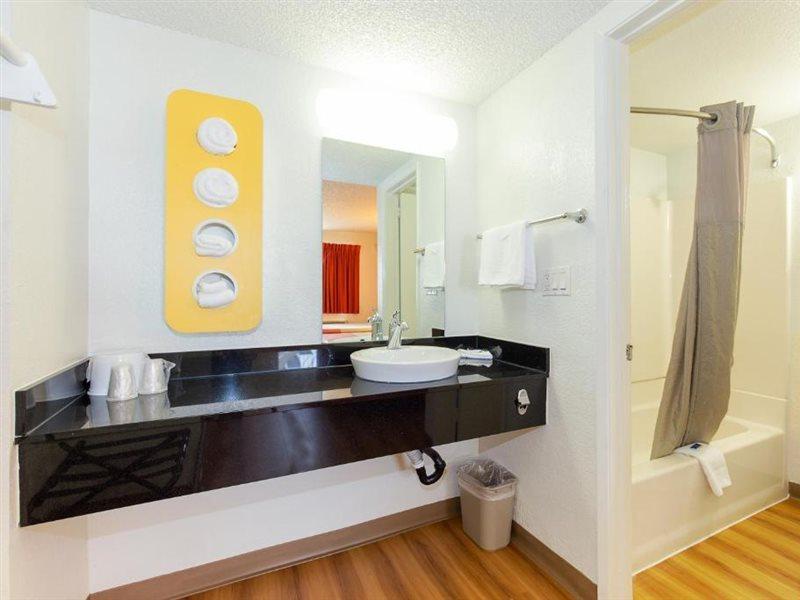 Motel 6 Hayward, Ca- Silicon Valley Gateway Bagian luar foto