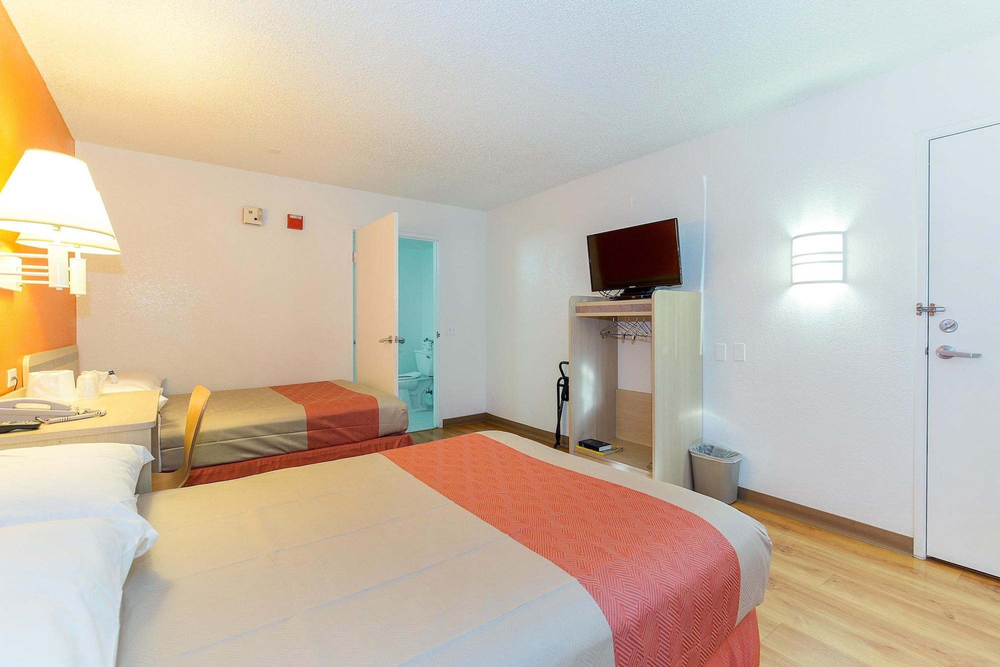 Motel 6 Hayward, Ca- Silicon Valley Gateway Bagian luar foto