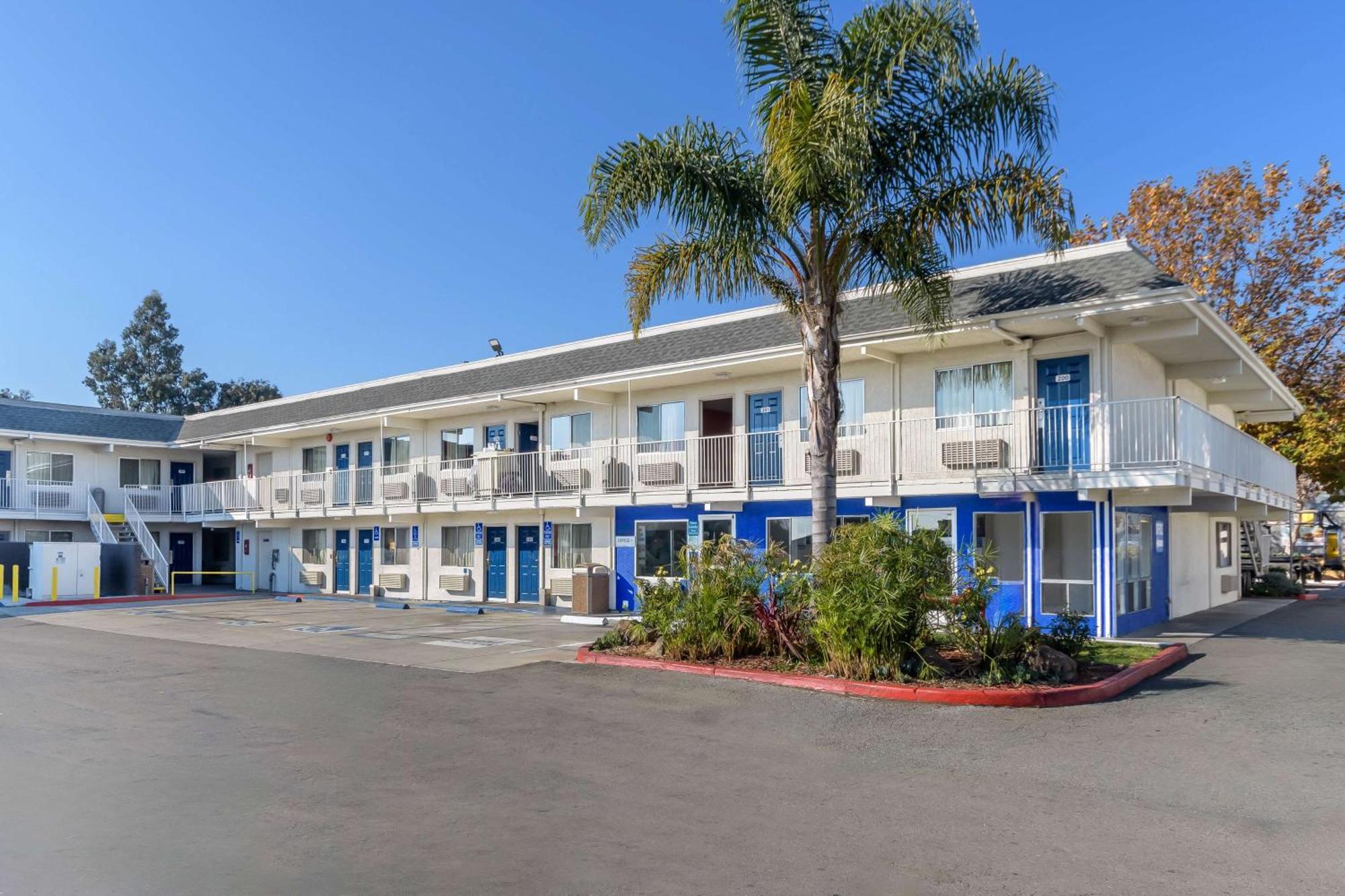 Motel 6 Hayward, Ca- Silicon Valley Gateway Bagian luar foto
