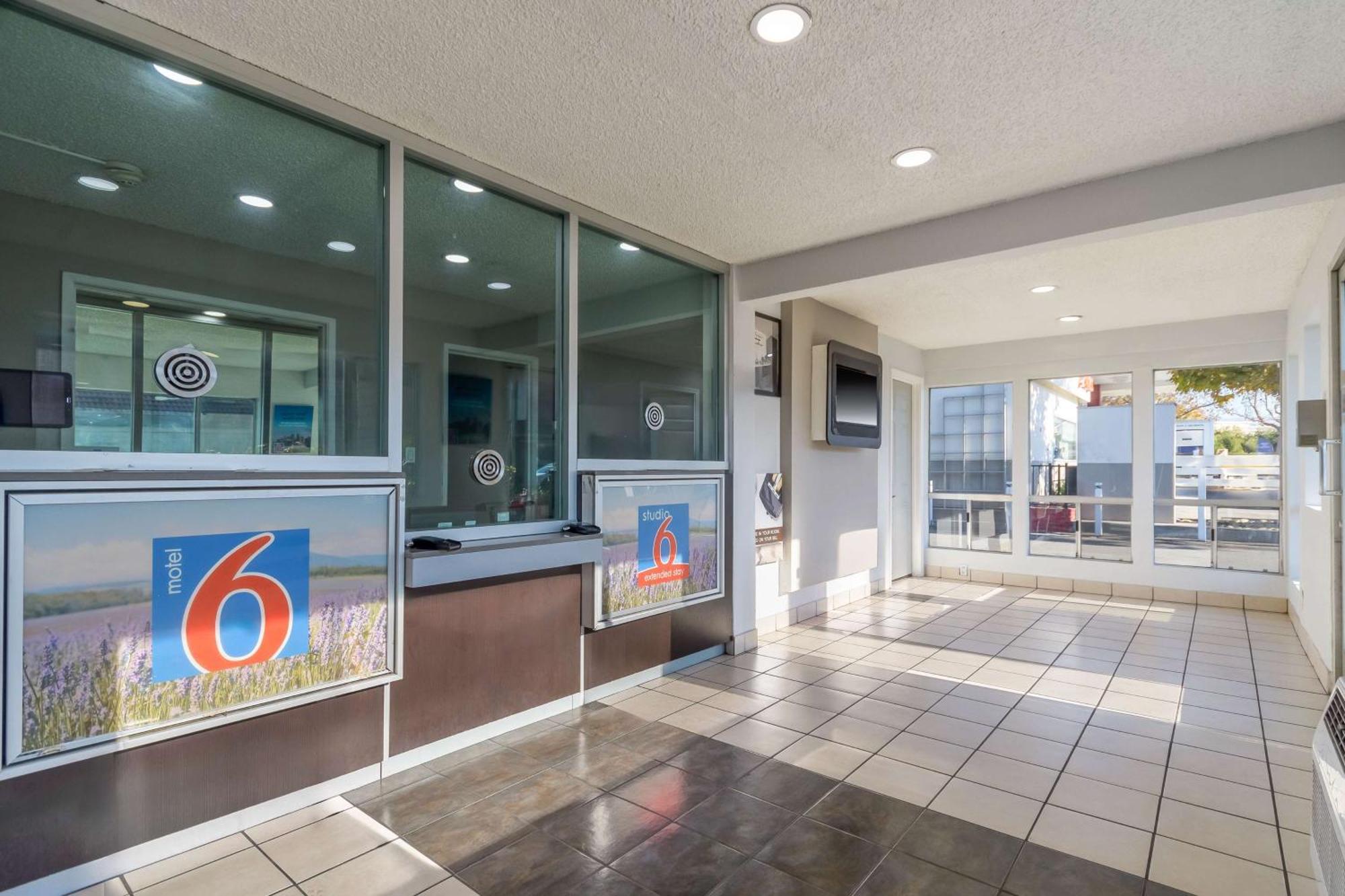 Motel 6 Hayward, Ca- Silicon Valley Gateway Bagian luar foto