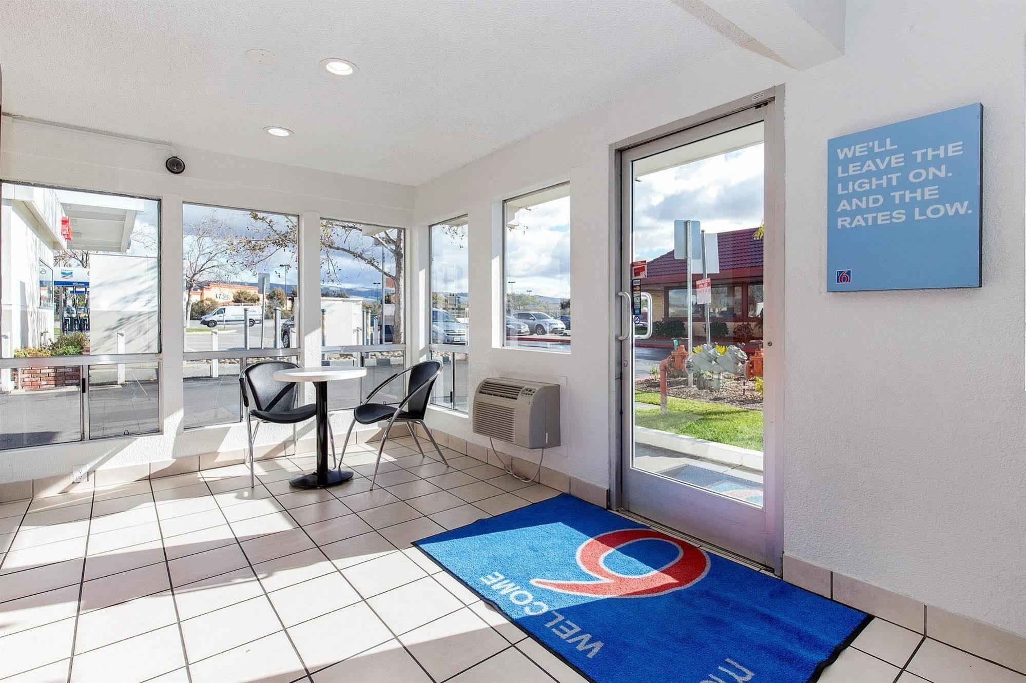 Motel 6 Hayward, Ca- Silicon Valley Gateway Bagian luar foto